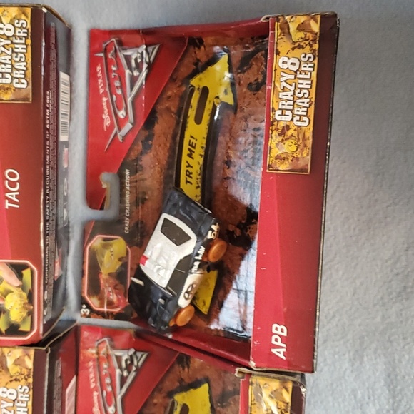 :4 toy Disney Pixar Cars Crazy 8 Crashers Lightning McQueen 95 Cruz ramirez taco - Picture 5 of 9